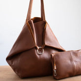 Tragbare Tragetasche aus weichem Leder mit großem Fassungsvermögen und einer Schulter